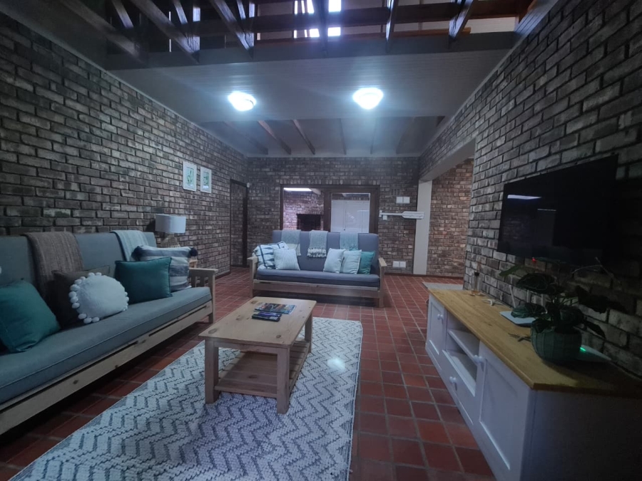 To Let 3 Bedroom Property for Rent in Glentana Western Cape